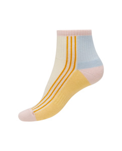Unmade: Unmade - Nanna Socks