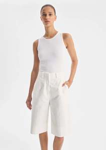 Trousers: Elliot Bermuda Short - White