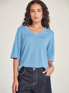 Sills: Vera V-Knit Tee - Sky Blue