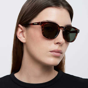 Accessories: Banna Sunglasses - Tigris Olive