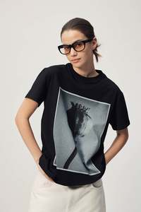 Tops: Amor Tee - Black