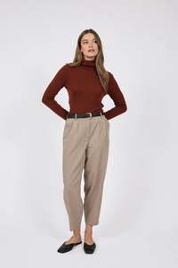 Trousers: Ligne Tapered Pant - Ecru