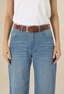 Accessories: Classic Belt - Tan