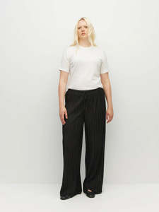 Trousers: Pleat Pant - Drape Pant (Black)